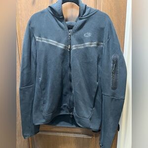 Men’s Black Nike Tech